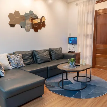 Strata Homestay- Luxurious 2- Storey Townhouse Baguio City Exterior photo