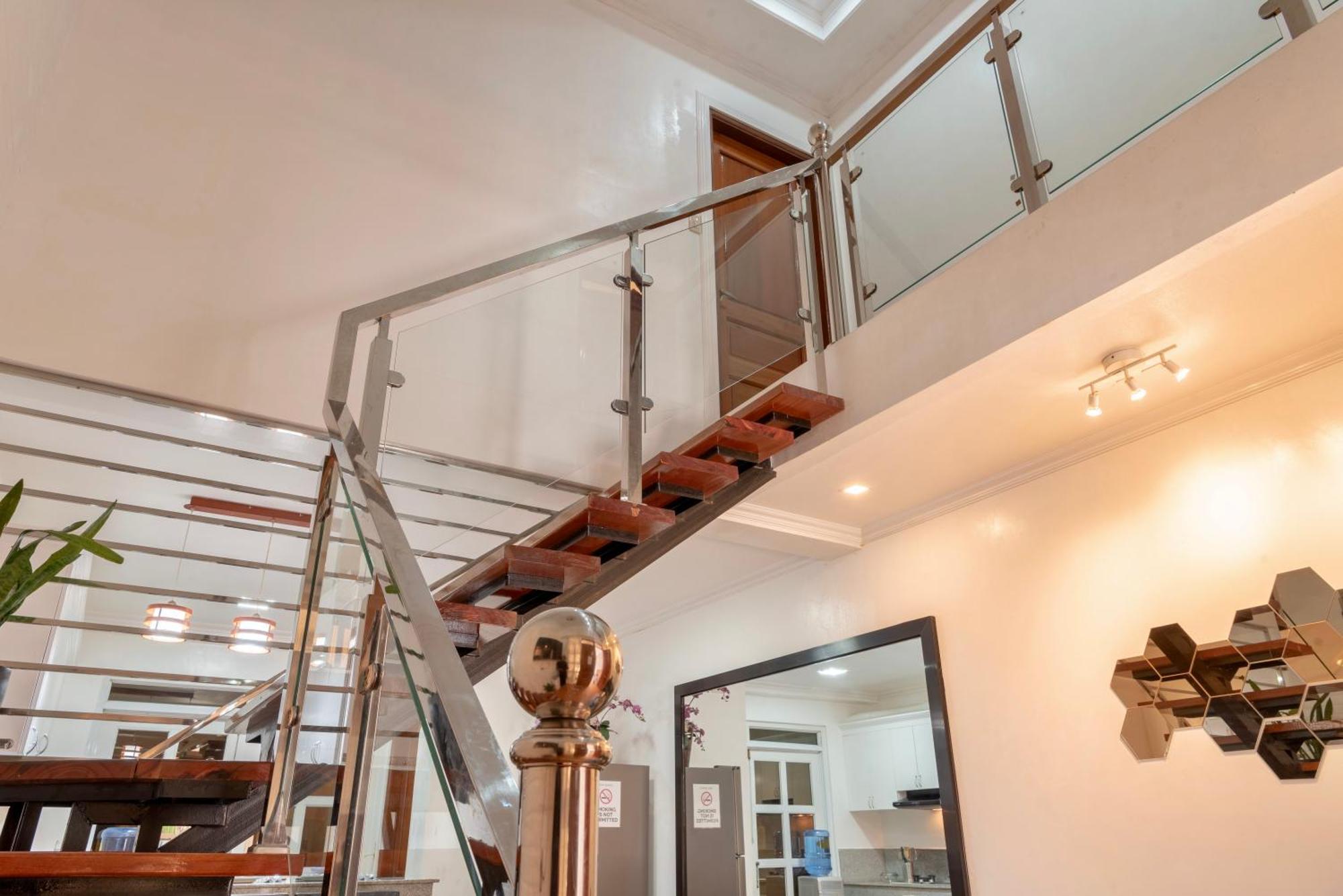 Holiday home Strata Homestay- Luxurious 2- Storey Townhouse Baguio City