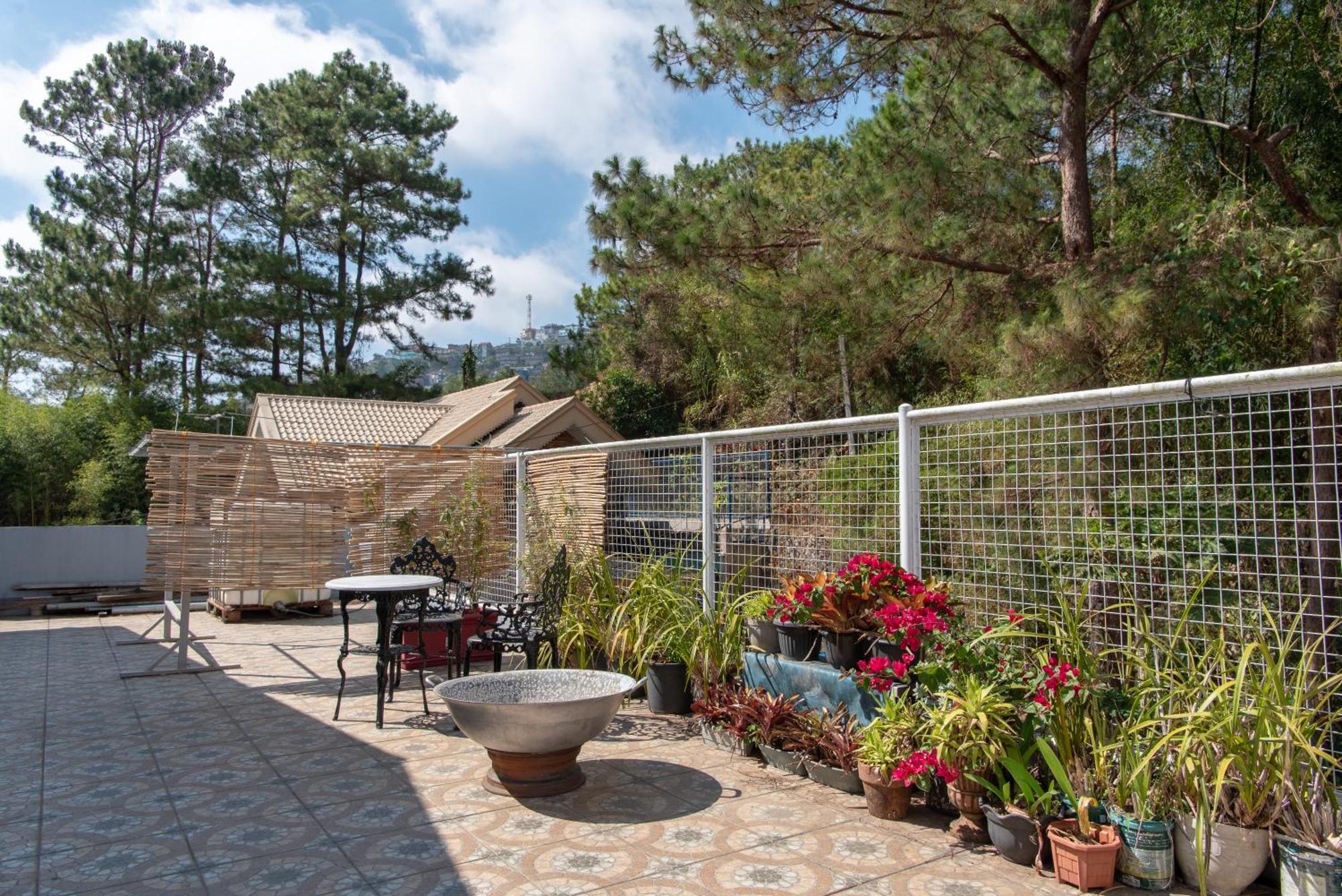 Strata Homestay- Luxurious 2- Storey Townhouse Holiday home