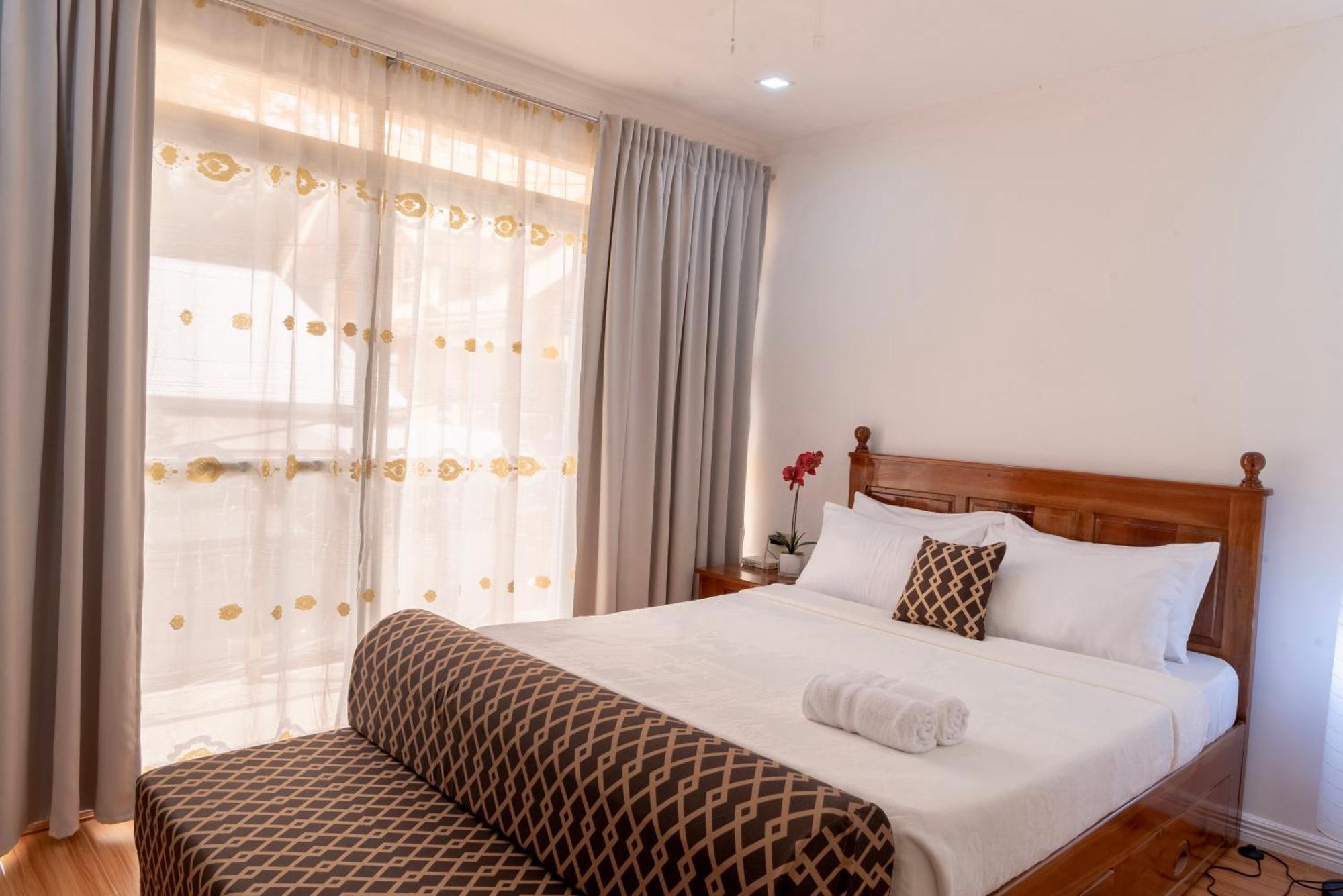 Holiday home Strata Homestay- Luxurious 2- Storey Townhouse *